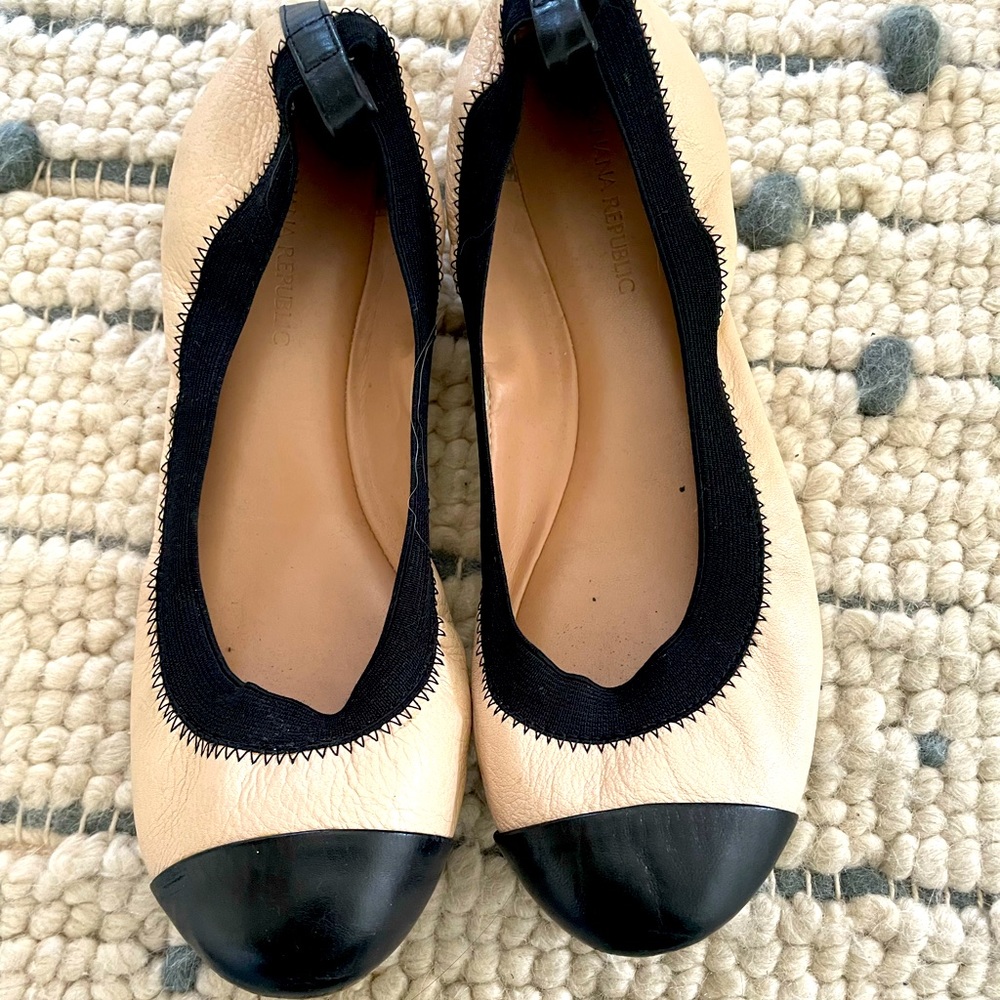 Banana Republic cream and black flats
